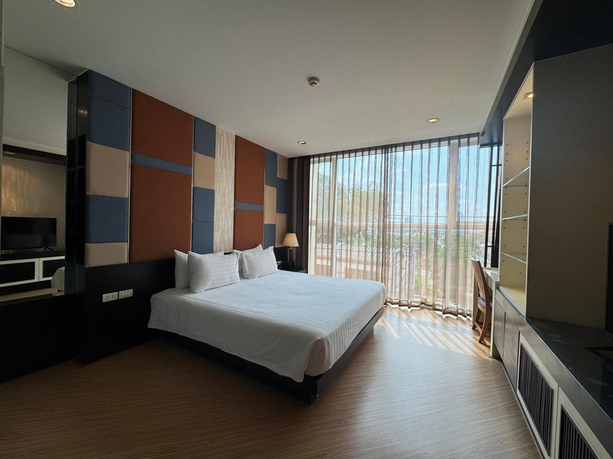 The Sunreno Hotel Sha Bangkok Exterior foto