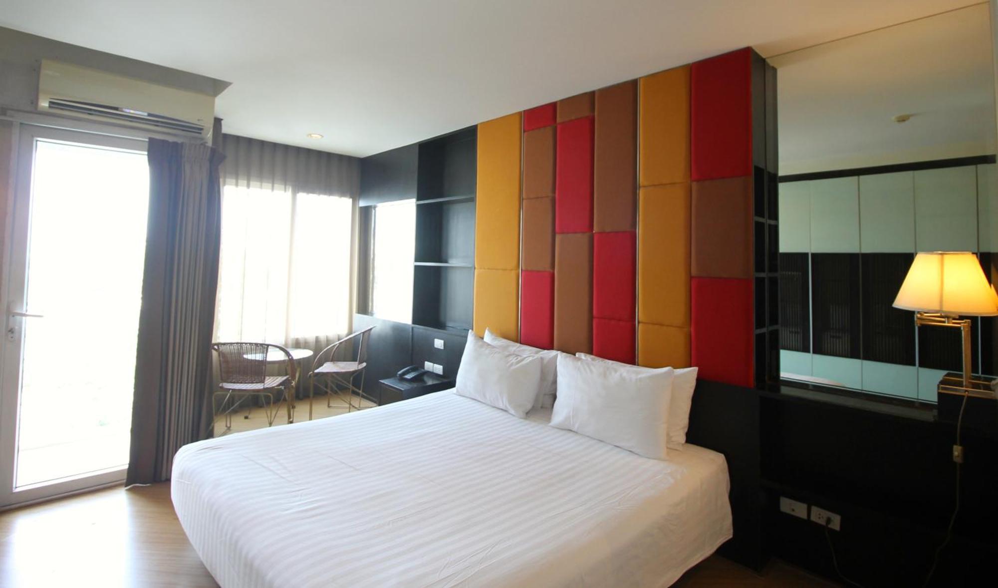 The Sunreno Hotel Sha Bangkok Exterior foto